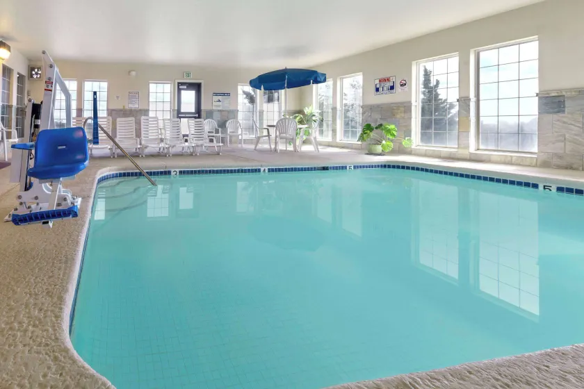Ramada by Wyndham Moses Lake - Image 1