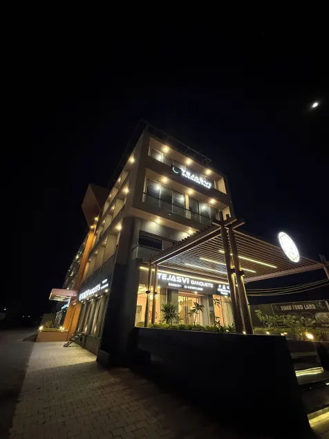 Hotel Tejasvi Inn - Image 1
