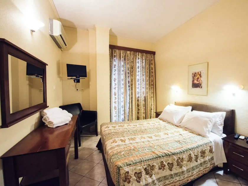 Hotel Atlanta - Image 1