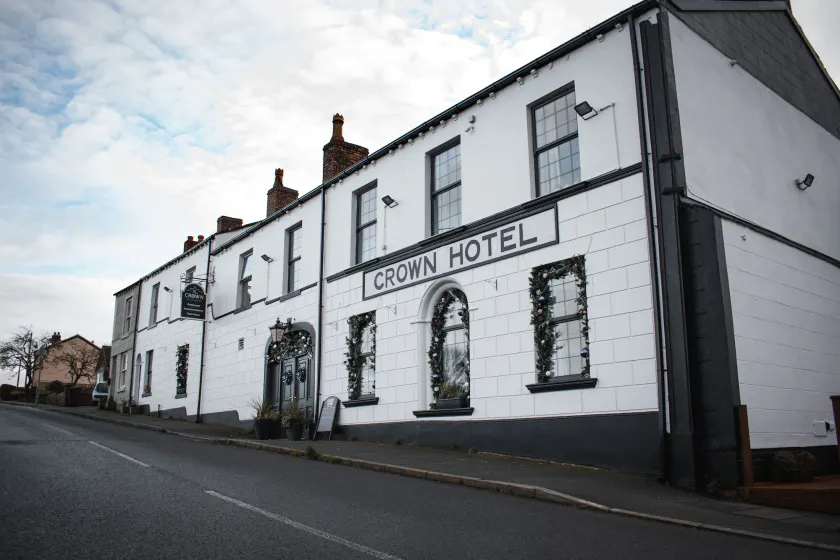 The Crown at Worthington - Image 1
