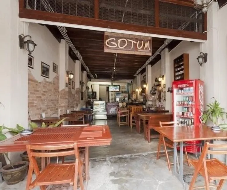 Gotum Hostel & Restaurant - Image 1