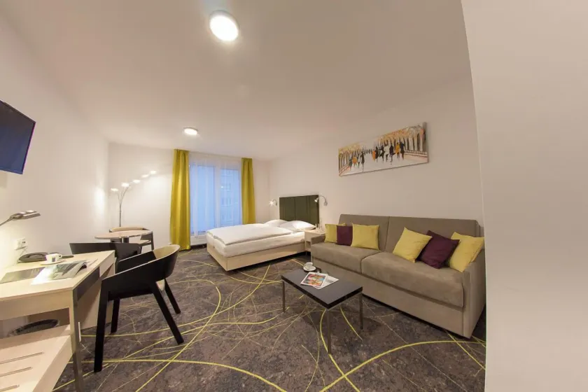 Hotel Valcha - Image 1