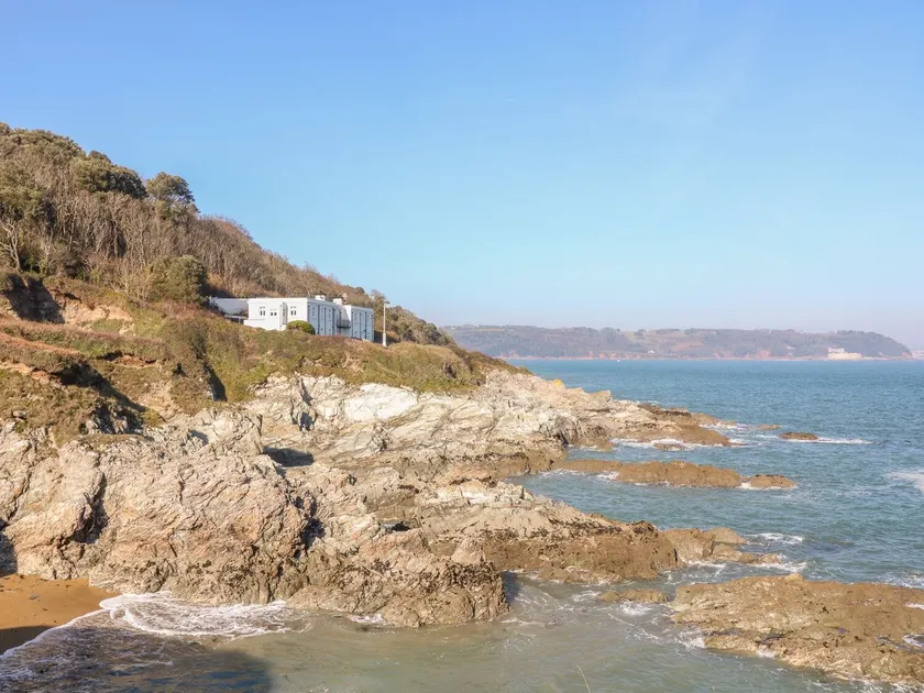 1 The Old Signal House, Penlee Point - Amazing views - Woodburner - Wi-Fi - Image 1