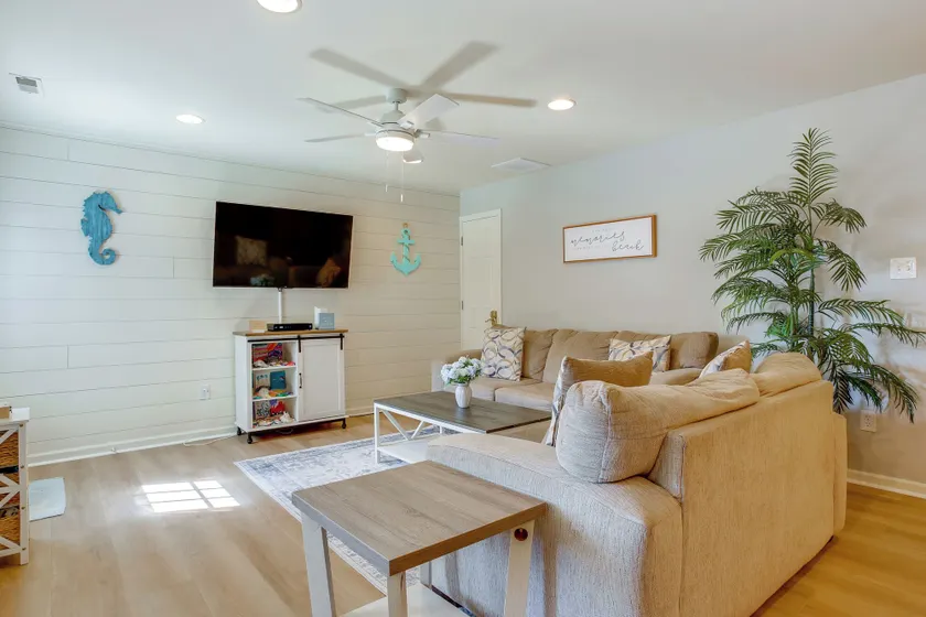 Brigantine Condo - Steps to the Ocean! - Image 1