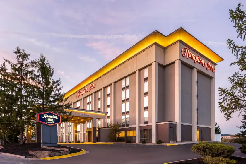 Hampton Inn Somerset - Image 1