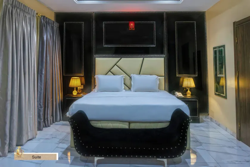De Lords Resort Hotel & Suites - Image 1