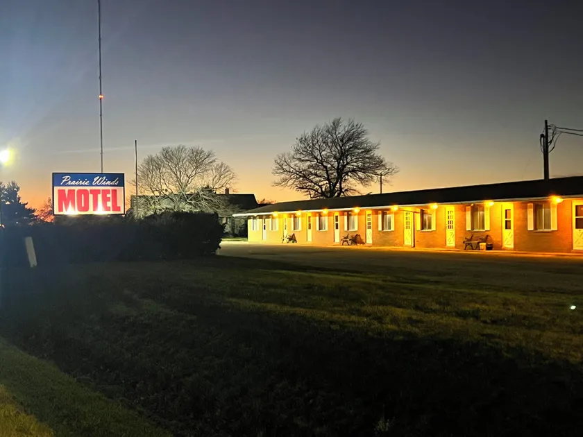 Prairie winds motel - Image 1
