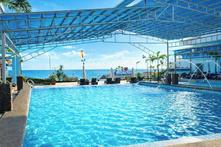 Funtasea Hotel and Beach Resort - Image 1