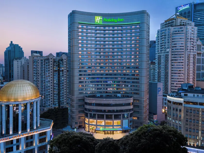 Holiday Inn Shanghai Nanjing Road by IHG - Image 1