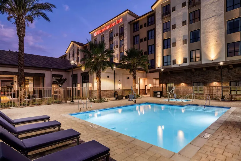 Hilton Garden Inn Pomona Chino - Image 1