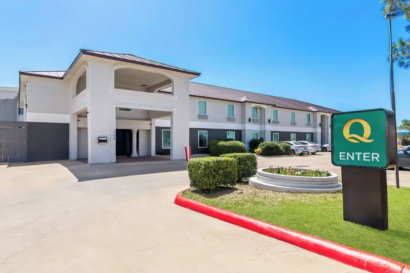 Quality Inn Bastrop - Image 1