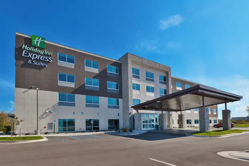 Holiday Inn Express & Suites - Cedar Springs - Grand Rapids N by IHG - Image 1