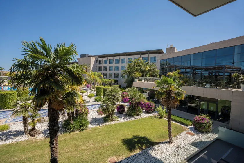 La Finca Resort - Image 1
