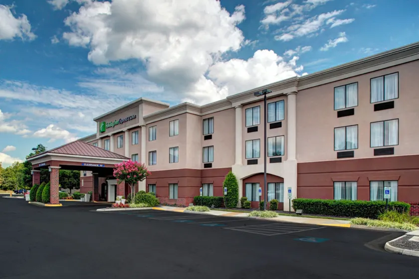 Holiday Inn Express Ashland by IHG - Image 1