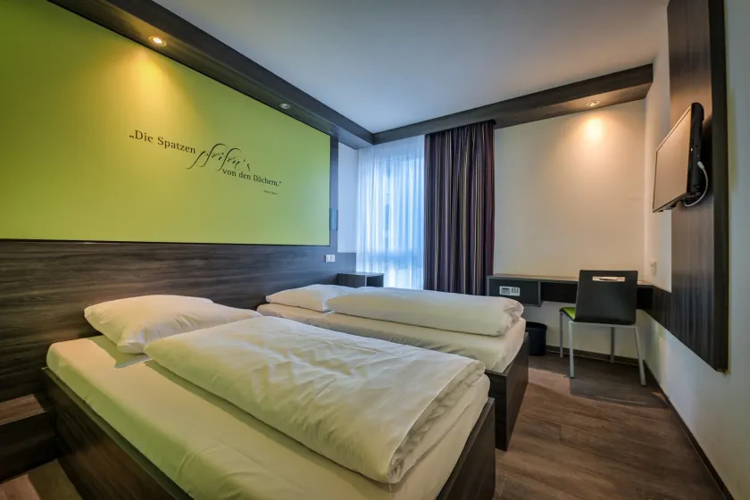 Economy-Hotel - Image 1