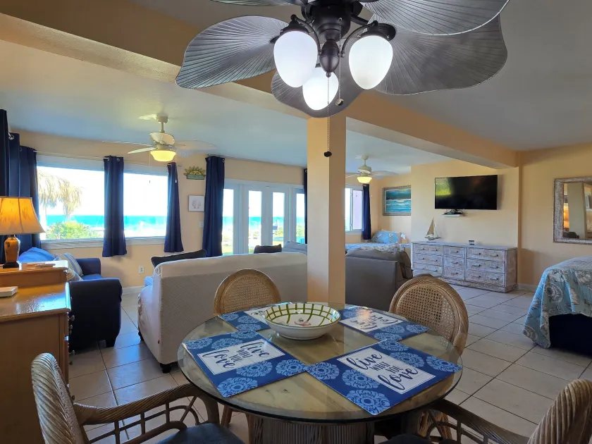 Oceanfront Sea Scape Motel - Image 1