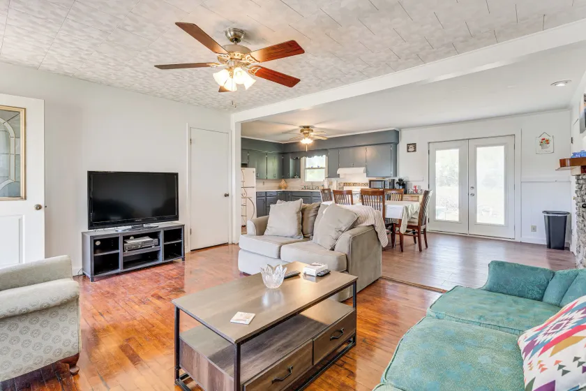 1/2 Mi to Dtwn Dining! Cozy Hayesville Hideaway - Image 1