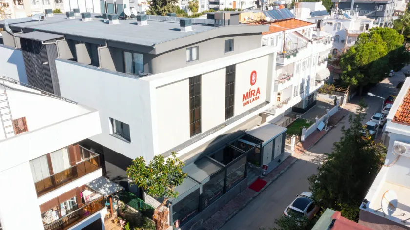 Mira Inn Lara - Image 1