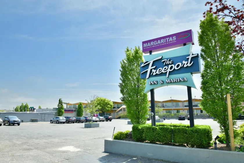 The Freeport Inn and Marina - Image 1