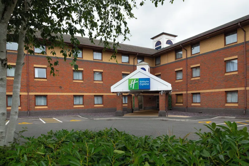 Holiday Inn Express Exeter East by IHG - Image 1