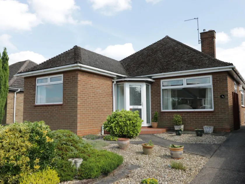 Alberts Lodge - Image 1
