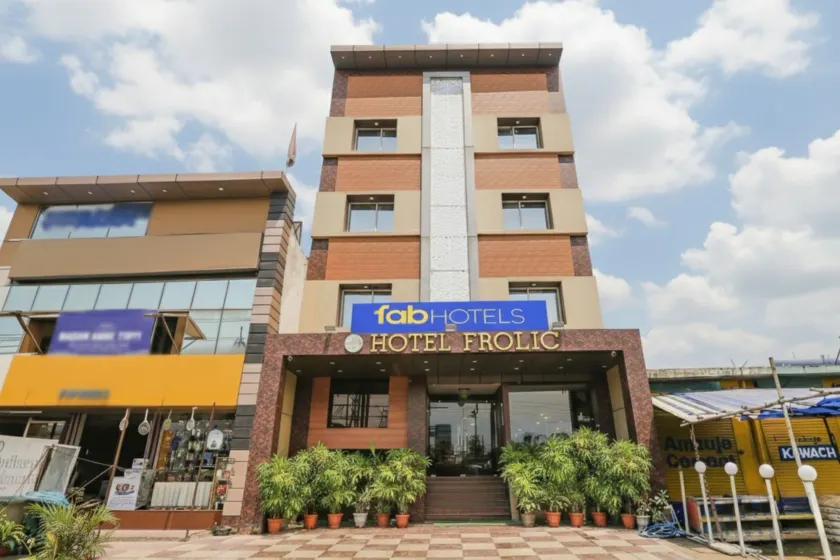 FabHotel Frolic - Image 1