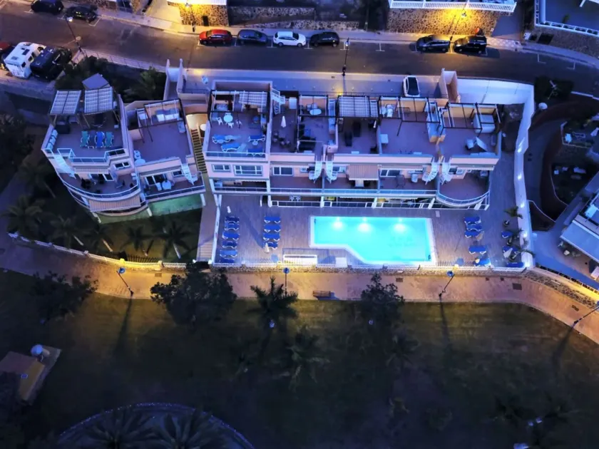 Golden Beach n 12, top floor apartment with private roof terrace by El Sirocco - Image 1