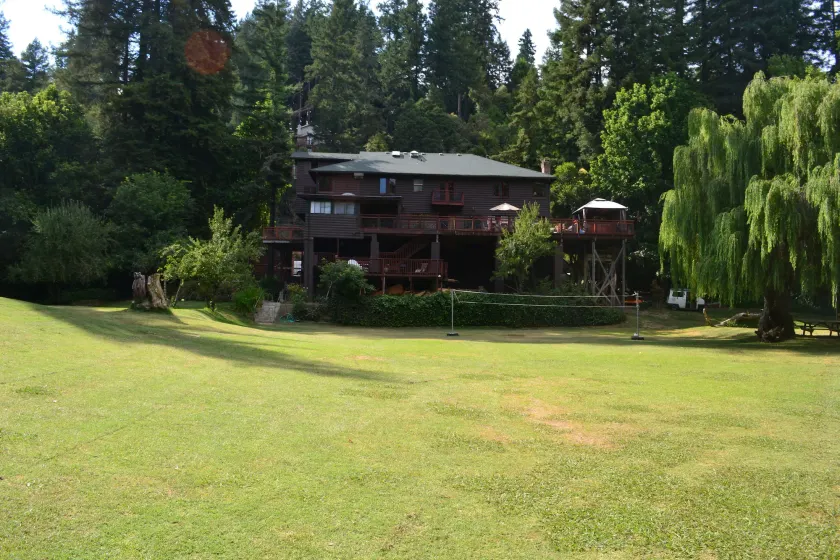 Guerneville Lodge - Image 1