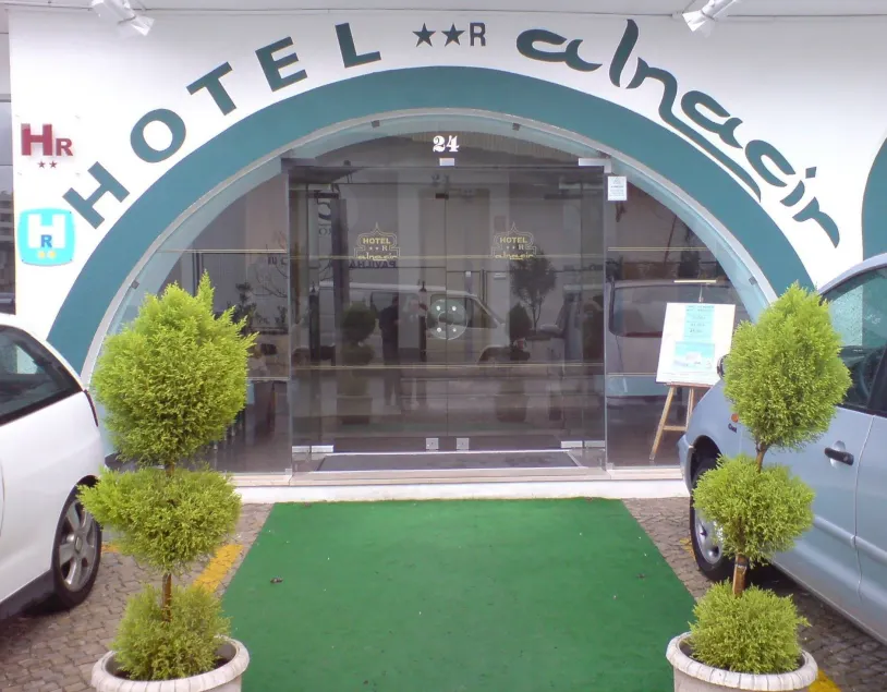 Hotel Alnacir - Image 1