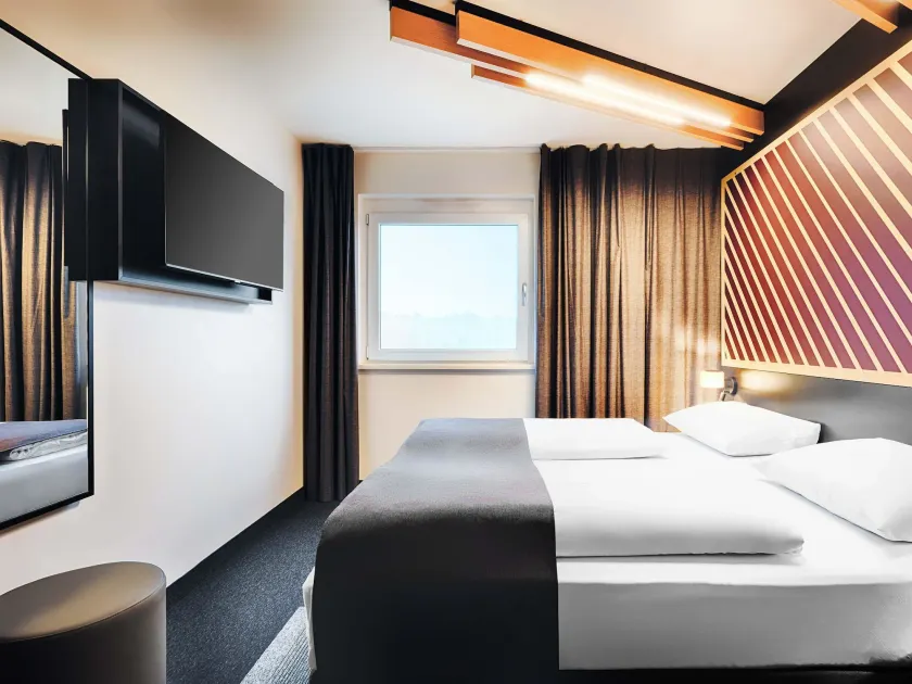 B&B HOTEL Wiesbaden-Hbf - Image 1