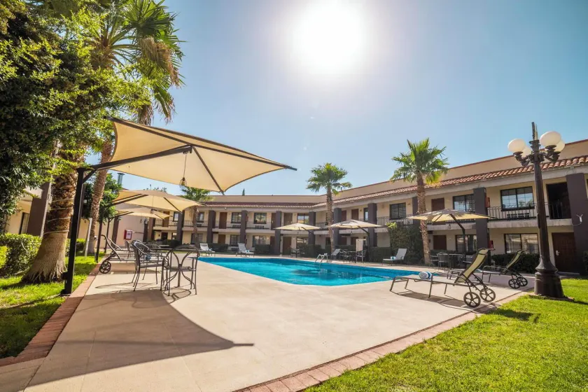 Hotel Colonial Ciudad Juarez - Image 1