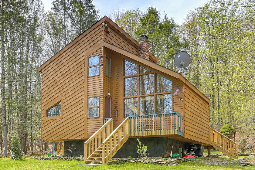 Cozy Catskills Cabin on 10 Private Acres! - Image 1