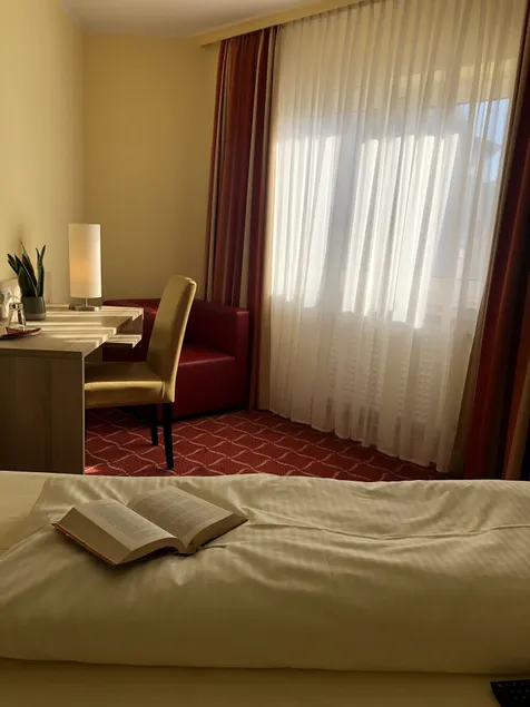 Montana Hotel Köln-Bonn Airport - Image 1