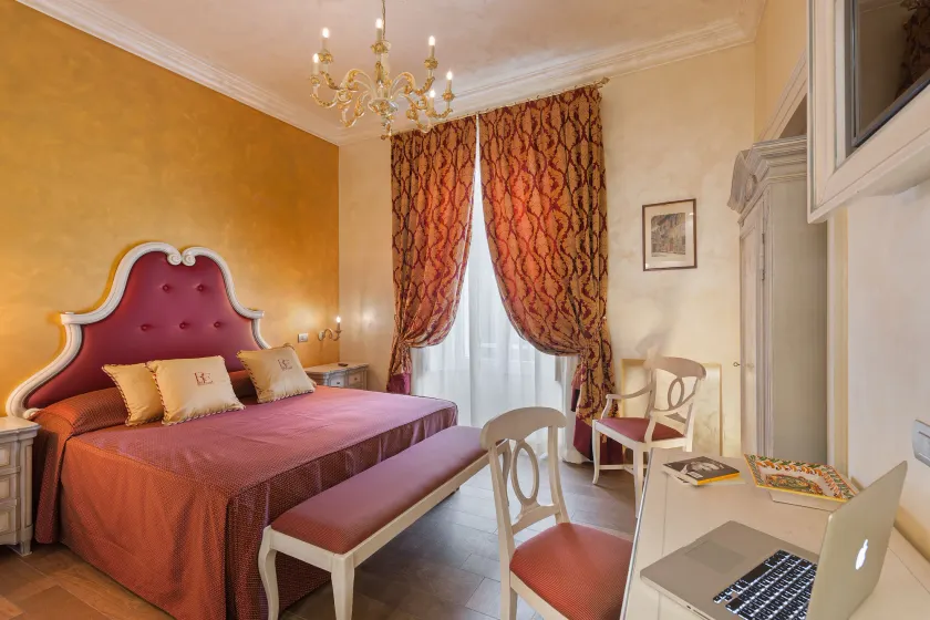 Relais Empire - Image 1