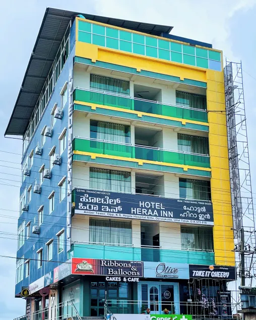 HOTEL HERAA INN - Image 1