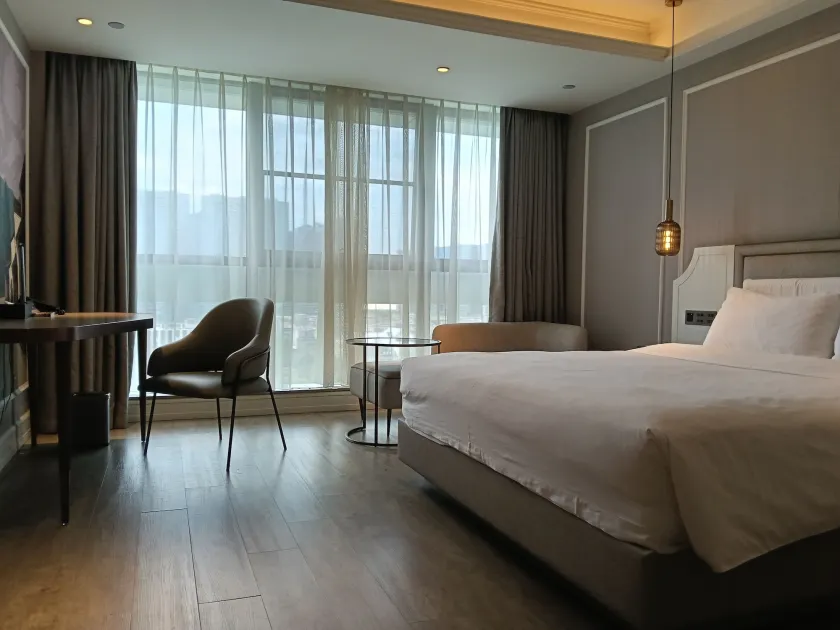 Mercure Hangzhou Xixi Wetland - Image 1
