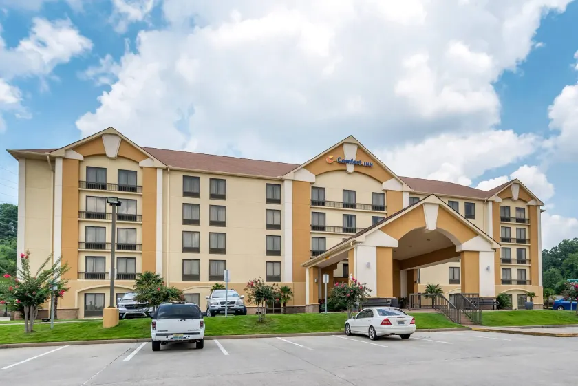Comfort Inn Birmingham Homewood - Image 1