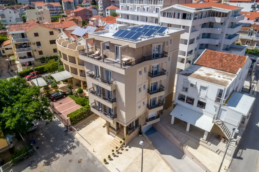 Almare apartments  Budva - Image 1