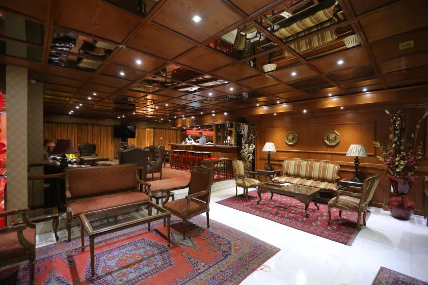 Grand Gabriel - Interior entrance