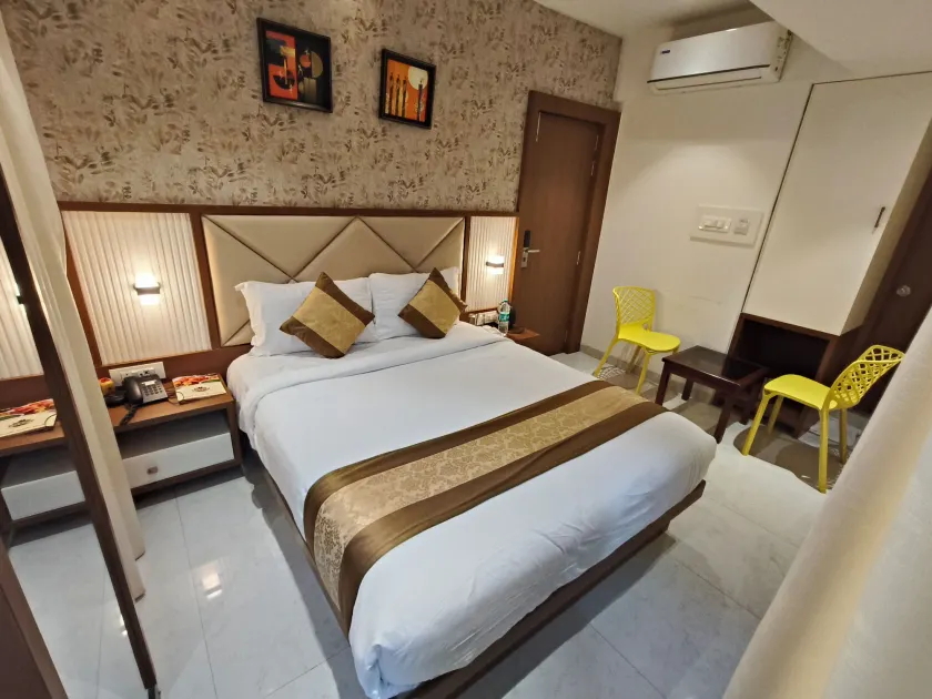 Hotel Pearl Residency Thane - Image 1