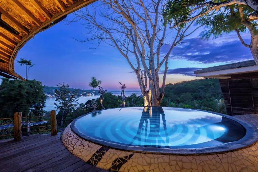 Bong Lux Hostel Nusa Lembongan - Image 1