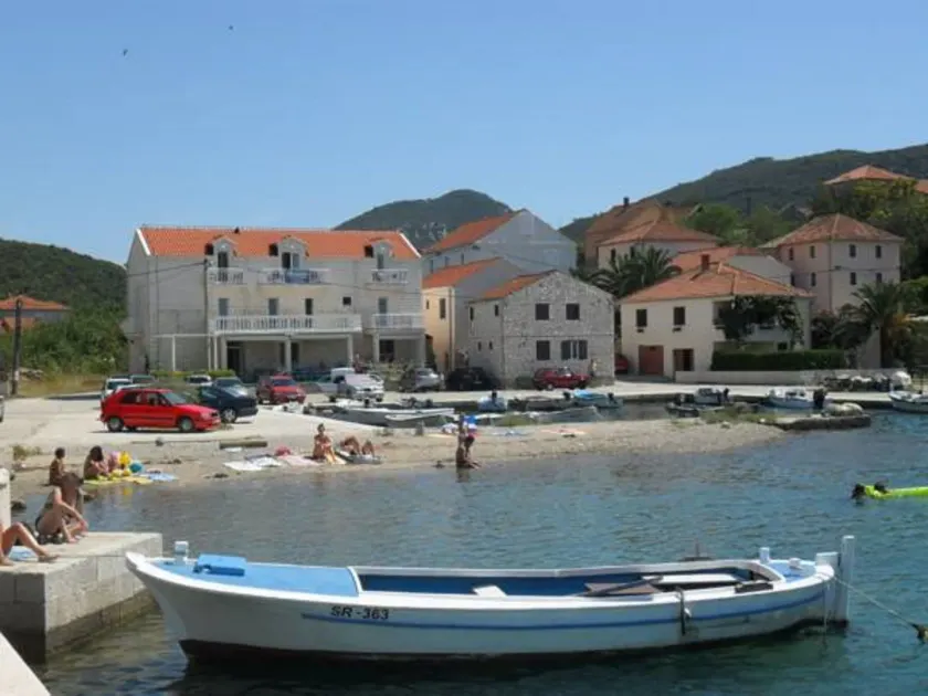 Villa Menalo - Image 1