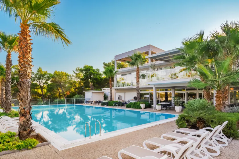 Gava Waterman Milna Resort – All Inclusive - Image 1