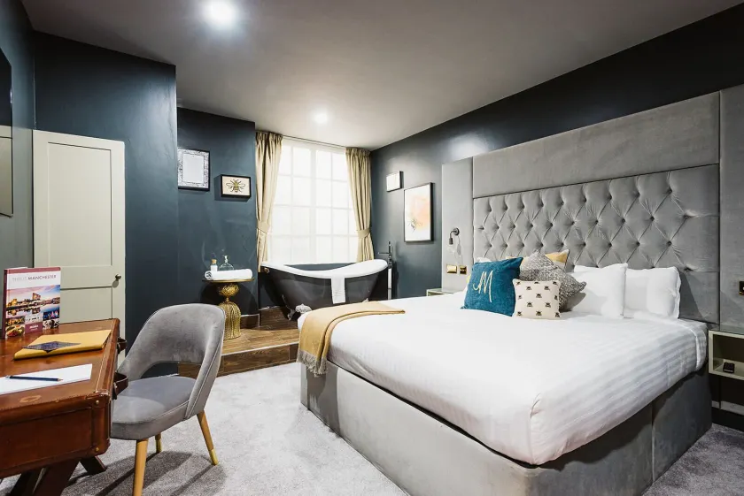 Manchester Hall - Image 1