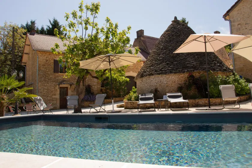 Aux Bories de Marquay, chambres d'hôtes B&B avec piscine et SPA près de Sarlat - Image 1