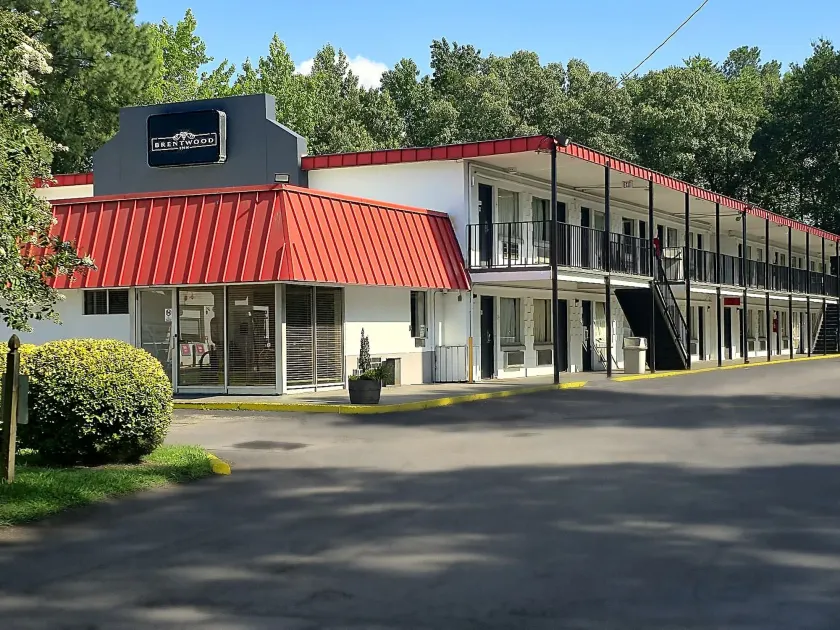 Brentwood Inn Richmond South - Image 1
