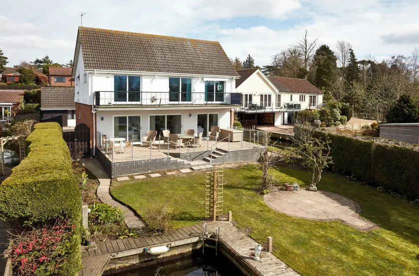 White Gables - Image 1