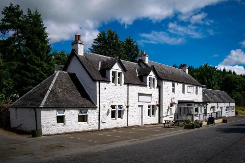 The Ballinluig Inn - Image 1