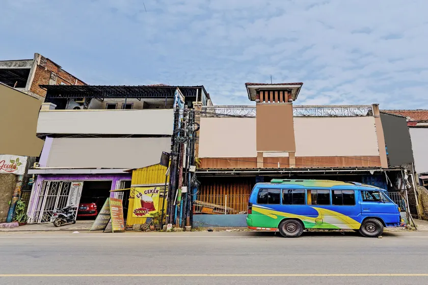 Hotel O Geulis Guest House Syariah - Image 1