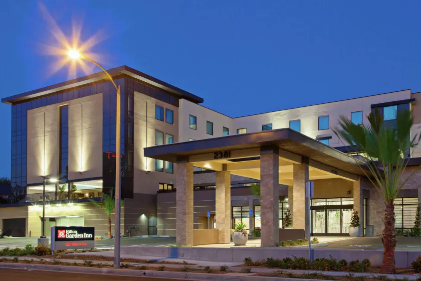 Hilton Garden Inn Irvine/Orange County Airport - Image 1